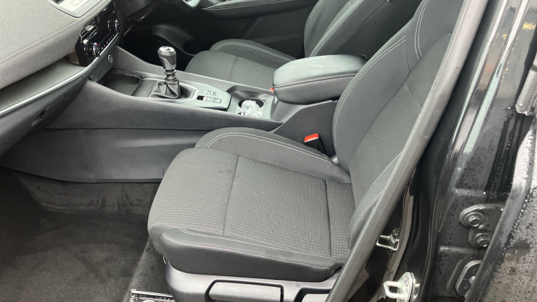 Nissan Qashqai 1.3 DiG-T MH Acenta Premium 5dr Petrol Hatchback